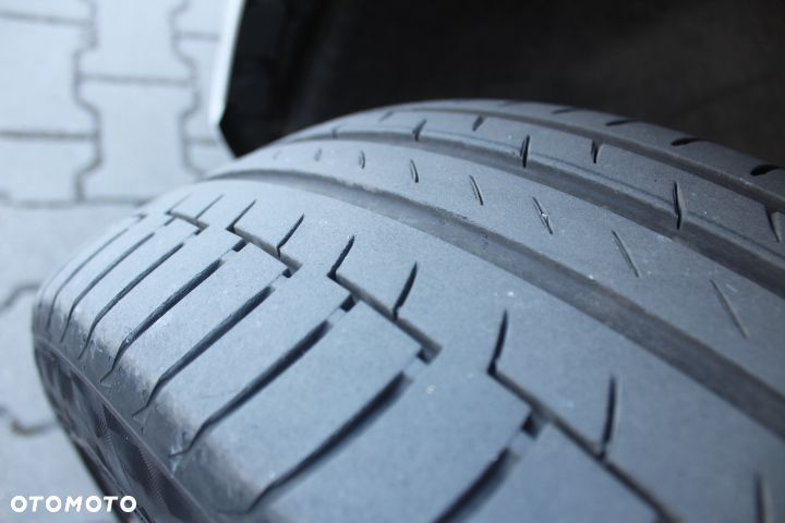 Ford Kuga 2.5P PHEV FWD ST-Line X - 8