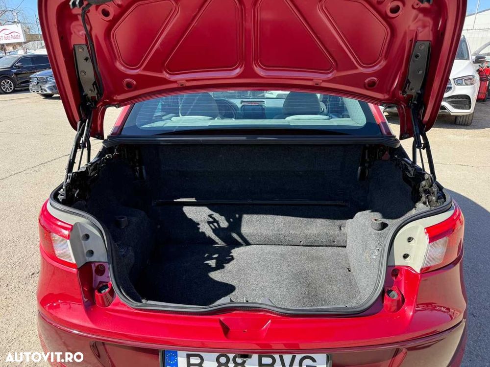 Mitsubishi Colt - 13