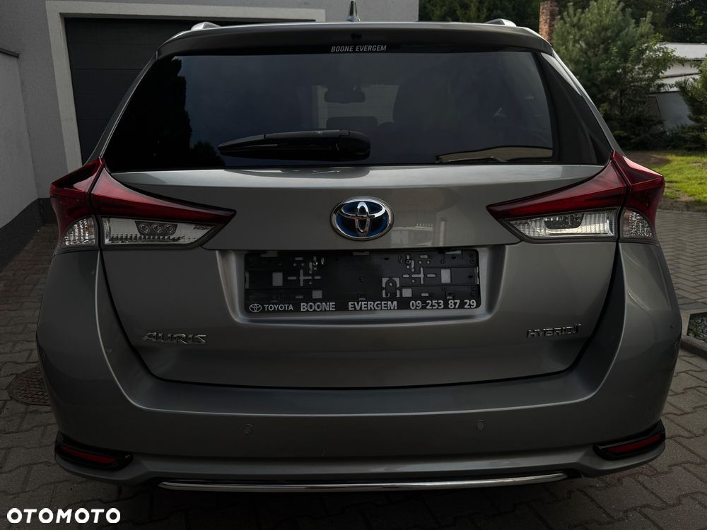 Toyota Auris 1.8 HSD Prestige NAVI - 10