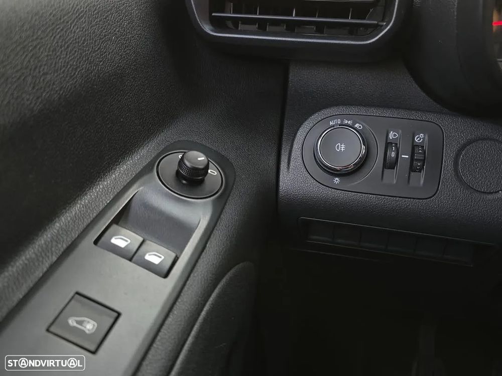 Opel Combo CDTi NACIONAL - 9