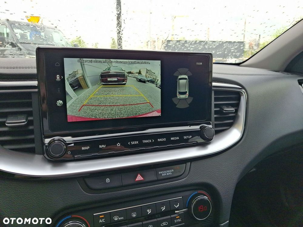 Kia Ceed - 16