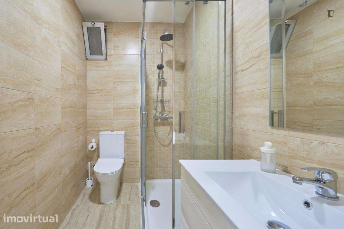 Quarto - localizado em Arroios Lisbon - Grande imagem: 5/60
