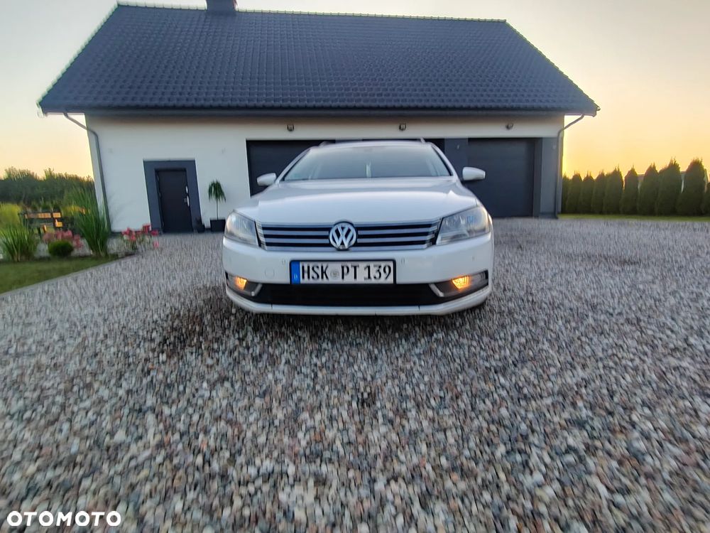 Volkswagen Passat - 30