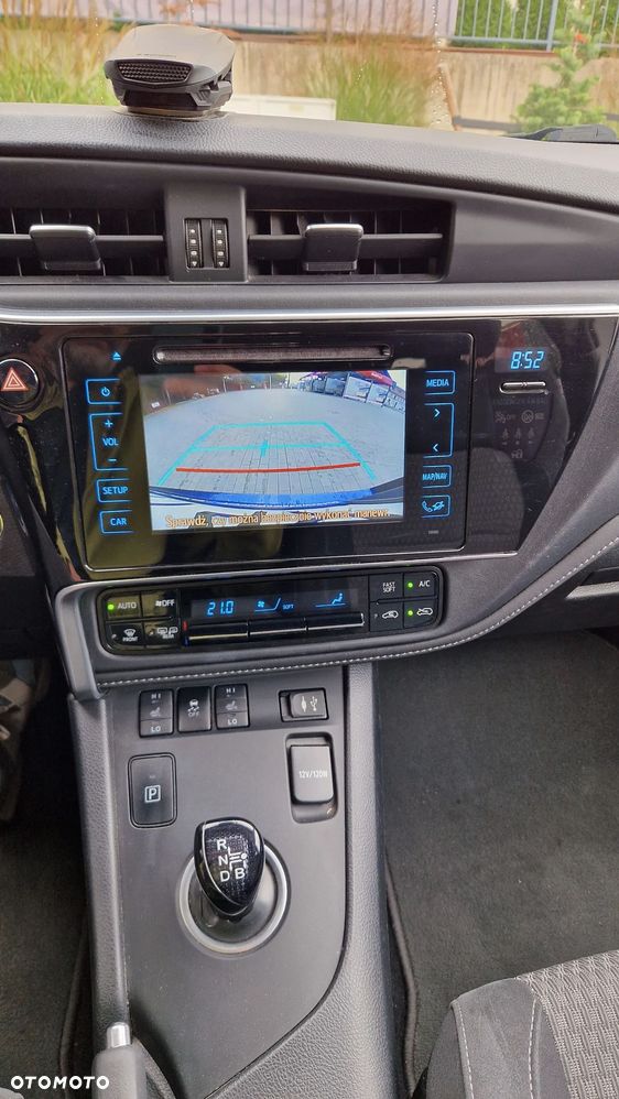 Toyota Auris Hybrid 135 Comfort - 14