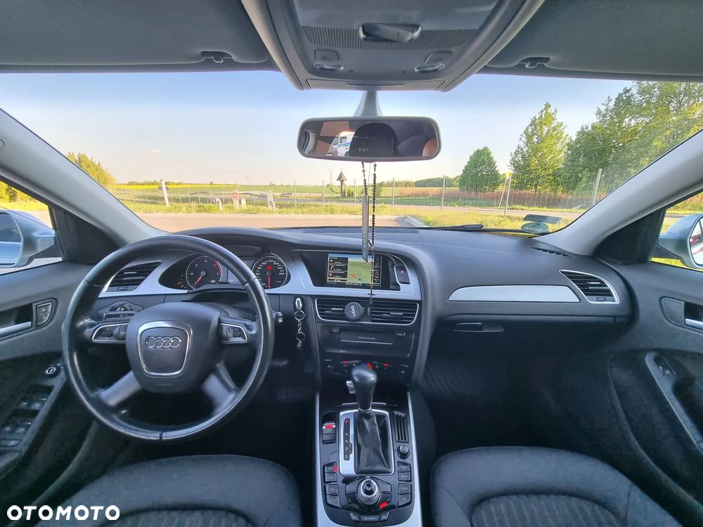 Audi A4 Avant 2.0 TDI Multitronic - 11