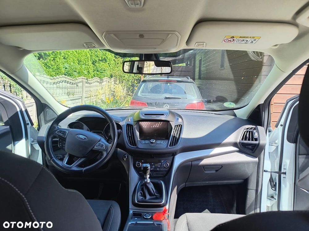 Ford Kuga 1.5 TDCi 2x4 Cool & Connect - 6