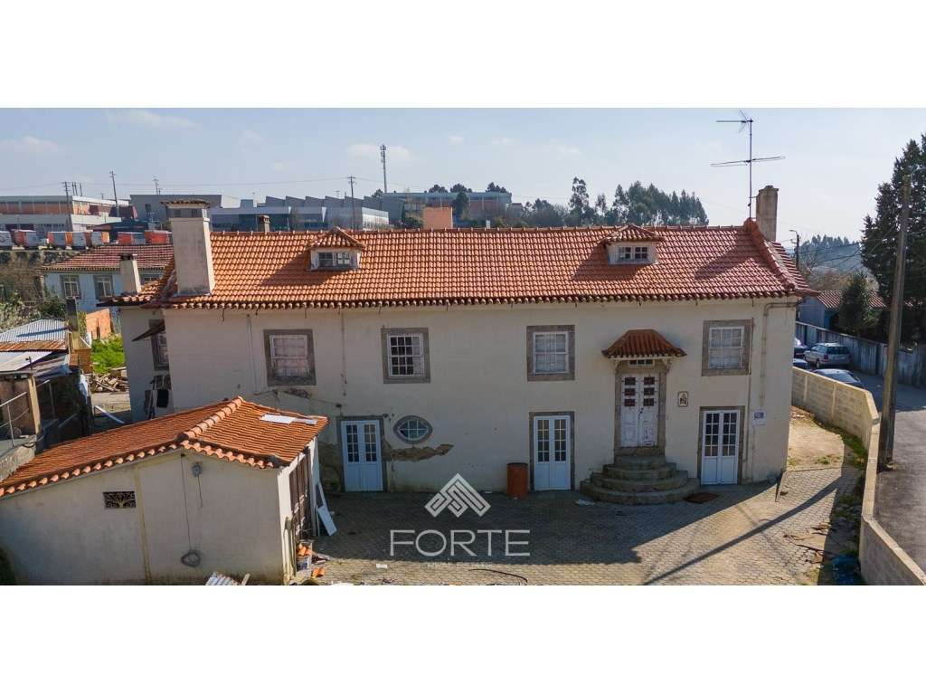 Moradia e Terreno para Venda em Oliveira de Azemeis - Grande imagem: 4/36