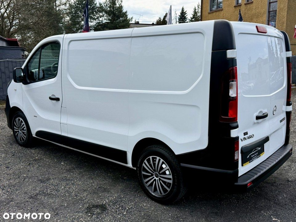 Opel Vivaro - 8