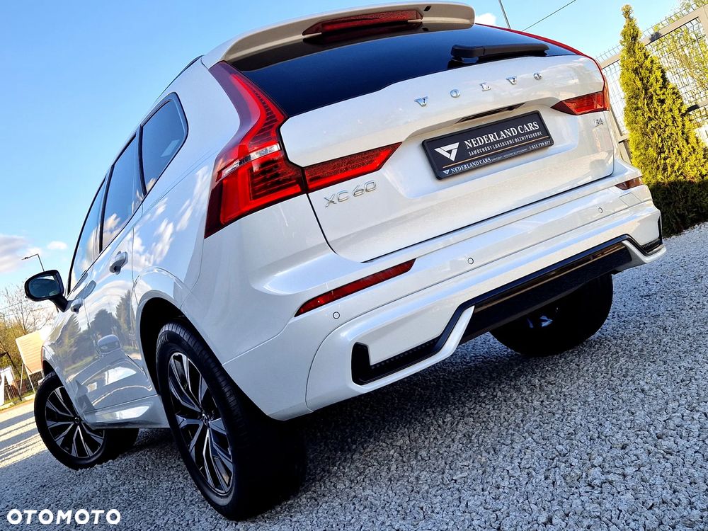 Volvo XC 60 B4 D Plus Dark - 7