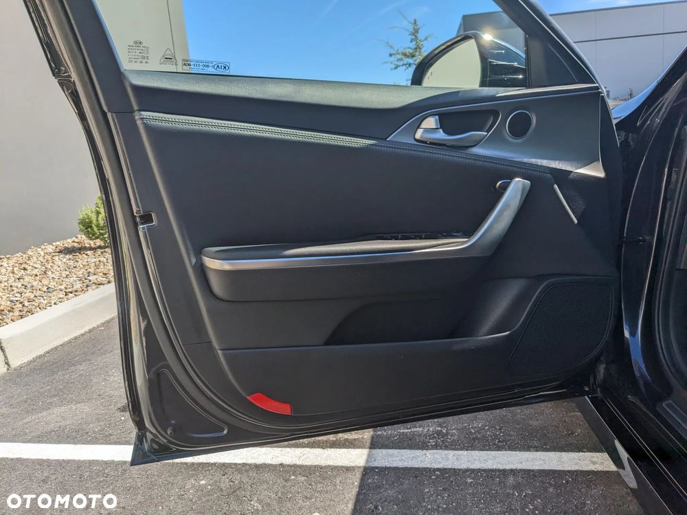 Kia Stinger 3.3 T-GDI AWD GT - 15