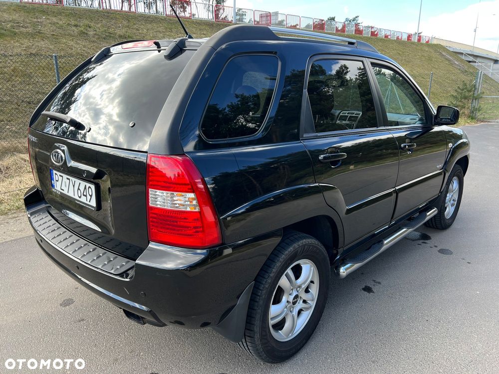 Kia Sportage 2.0 CRDi Freedom + - 5