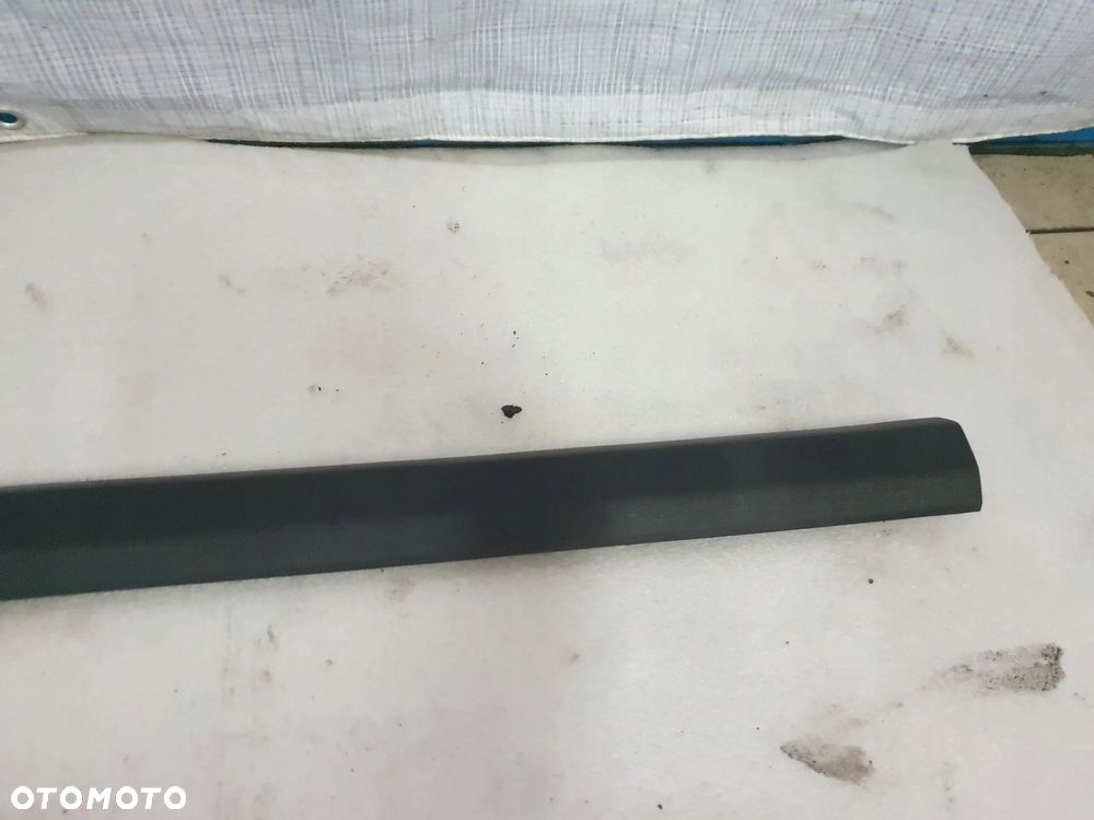 LISTWA PROGOWA LEWA VW BEETLE 5C5853371 - 5
