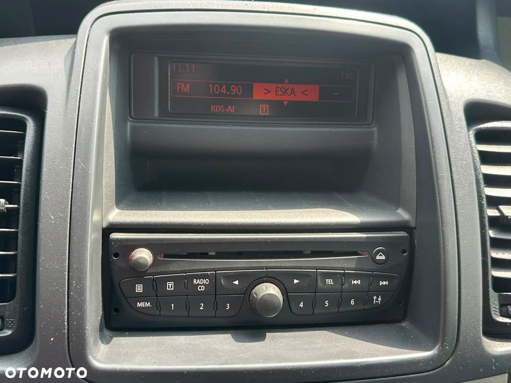 Renault Trafic 2.0 diesel 115kM 2011 rok, automat, WEBASTO, HAK, STAN BARDZO DOBRY!!! - 23