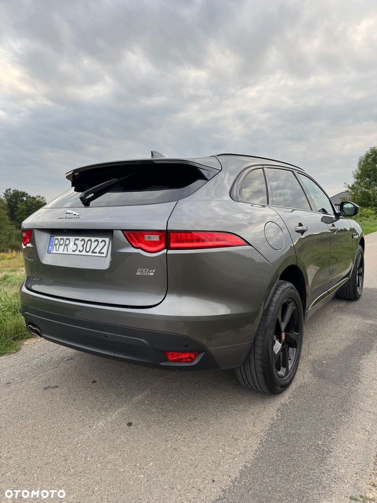Jaguar F-Pace 2.0 i4D AWD R-Sport - 6