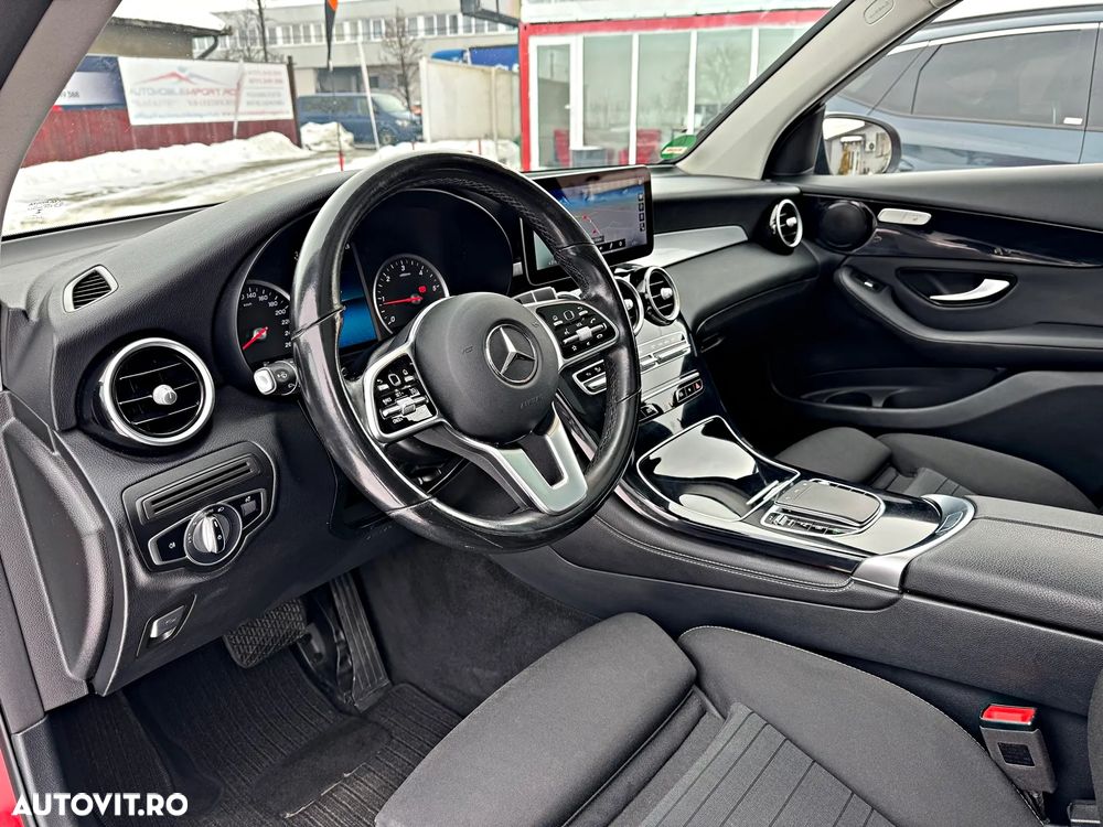 Mercedes-Benz GLC 300 d 4MATIC 9G-TRONIC - 35