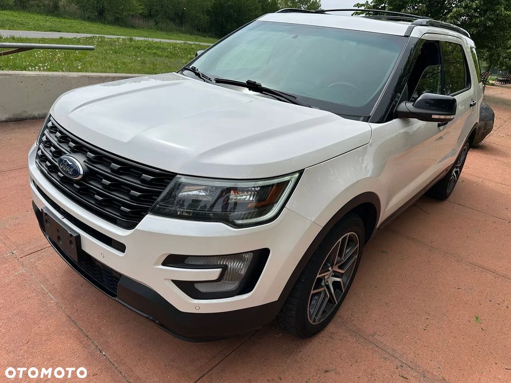 Ford Explorer - 11