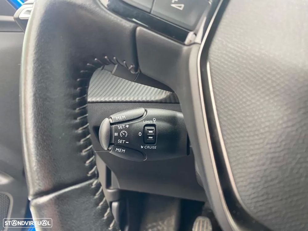 Peugeot 2008 1.5 BlueHDi Active Pack - 27