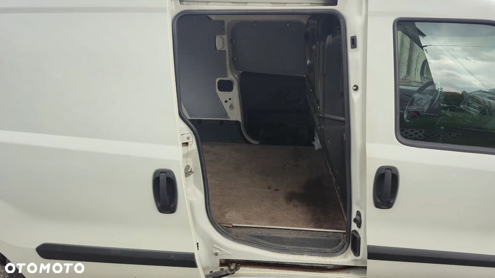 Opel COMBO-D-VAN - 10