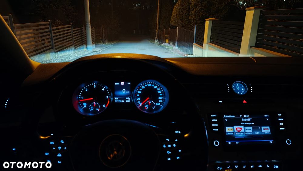 Volkswagen Passat 2.0 TDI BMT Comfortline DSG - 25