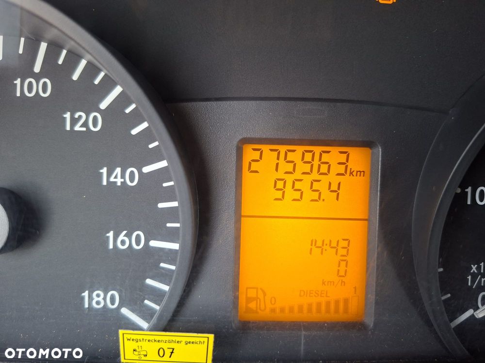 Mercedes-Benz SPRINTER - 11