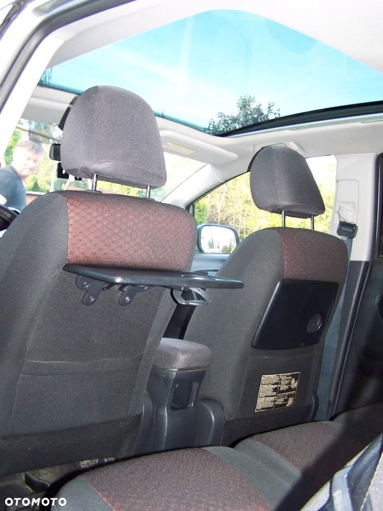 Toyota Verso 1.8 Premium EU5 - 7