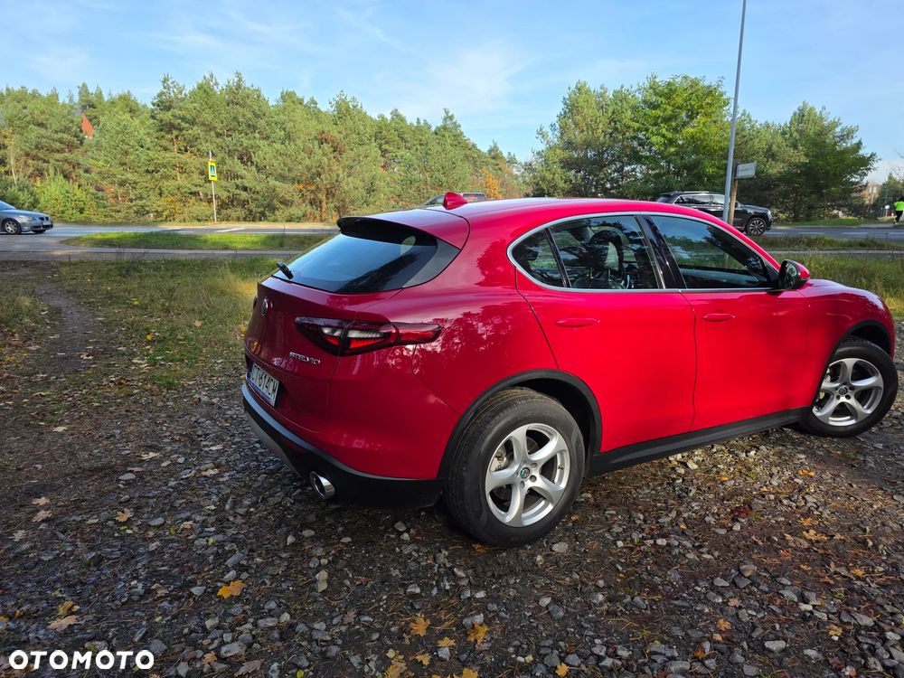 Alfa Romeo Stelvio 2.0 Turbo 16V AT8-Q4 Sprint - 8