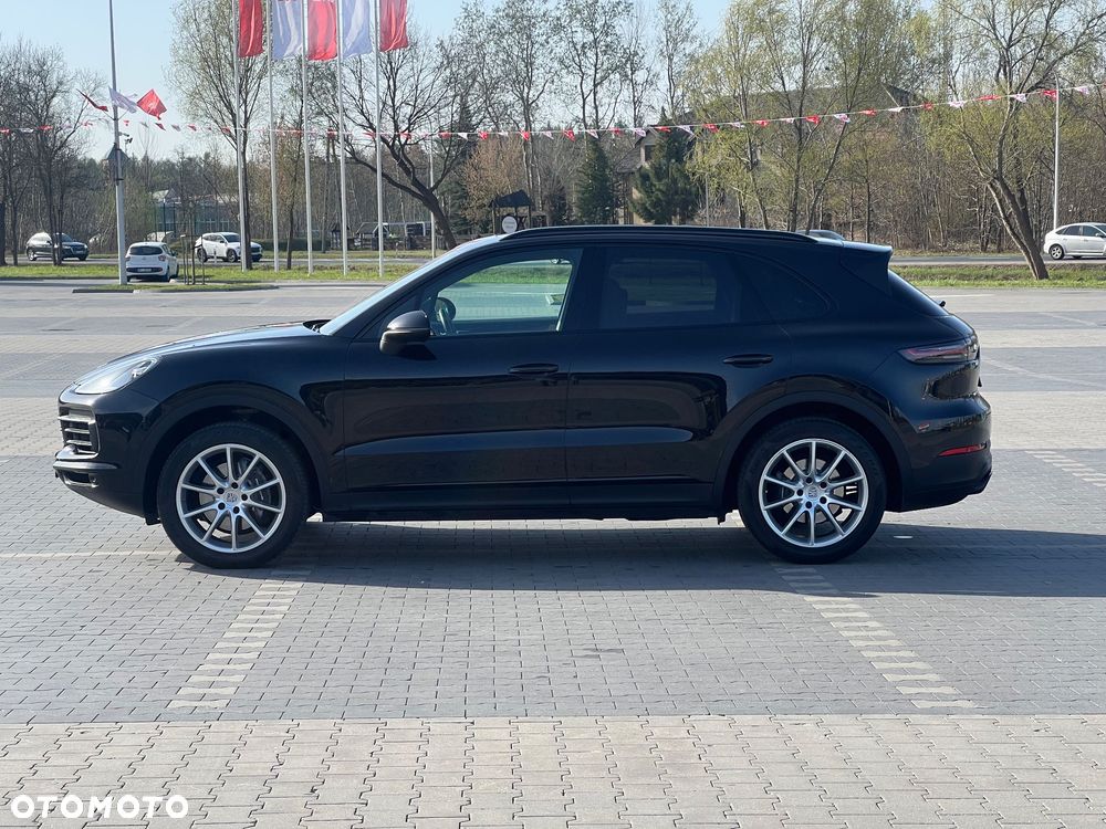 Porsche Cayenne Platinum Edition - 2