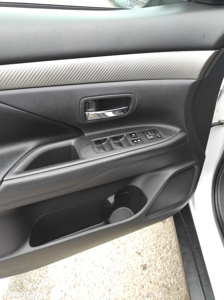 Mitsubishi Outlander 2.2 DI-D 2WD Invite - 15