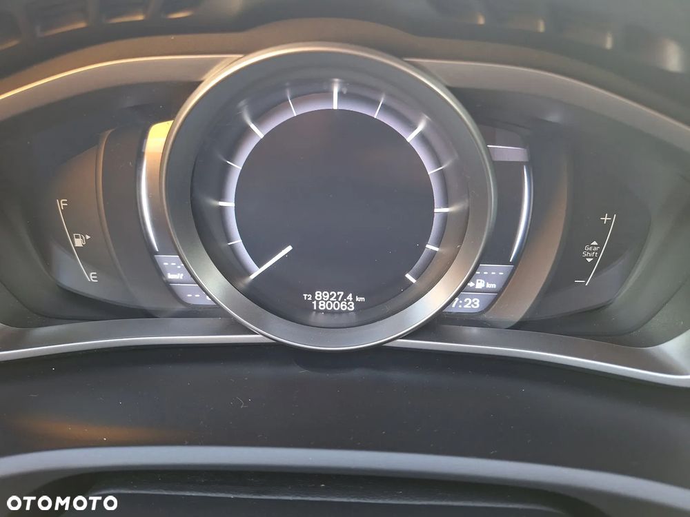 Volvo V40 D2 Summum - 26
