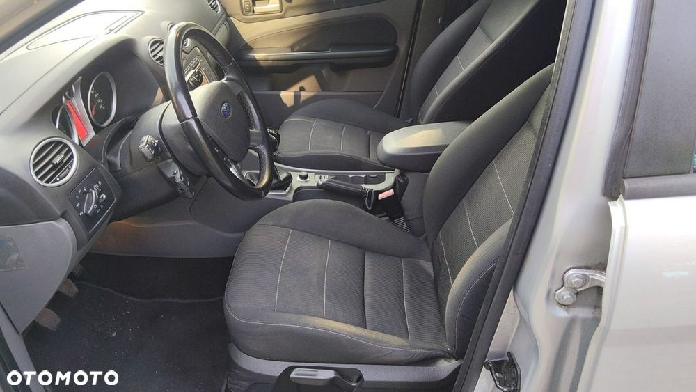 Ford Focus - 7