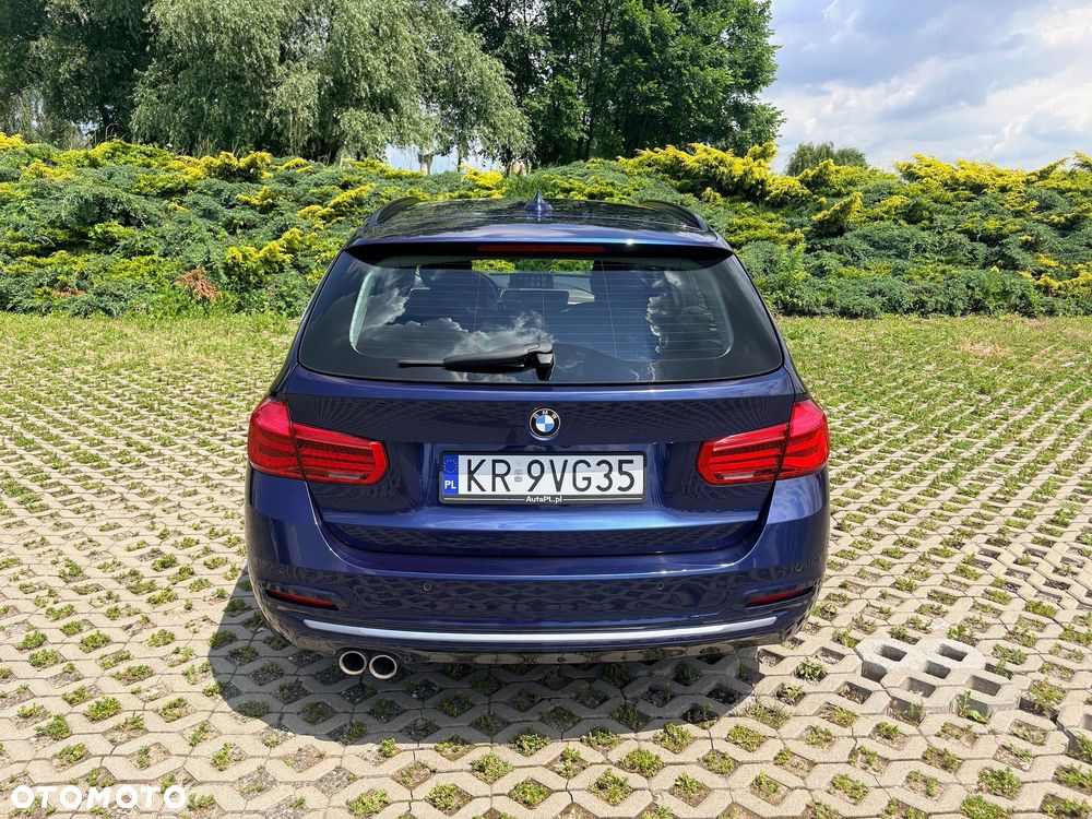 BMW Seria 3 320d Luxury Line - 4