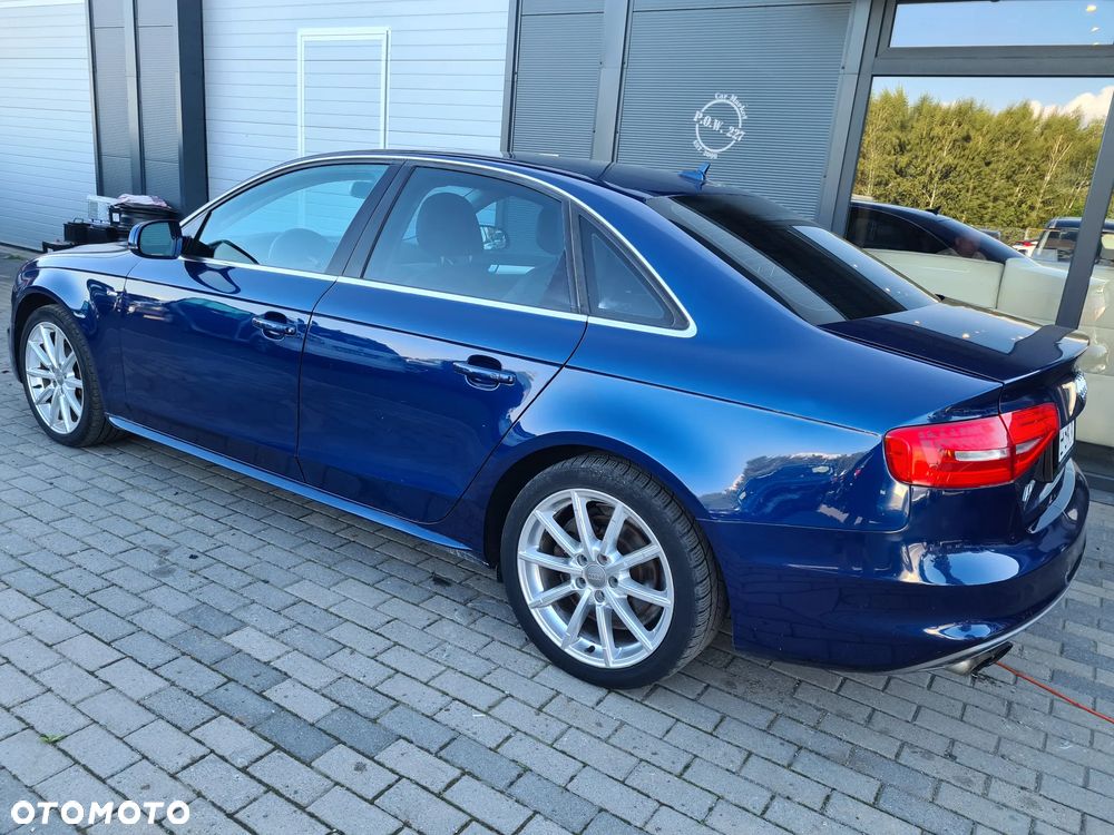Audi A4 Limousine - 2