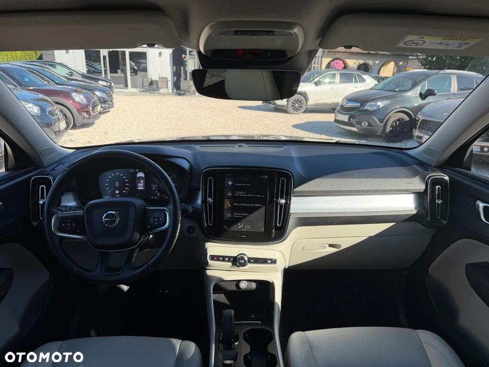 Volvo XC 40 D3 Momentum - 25