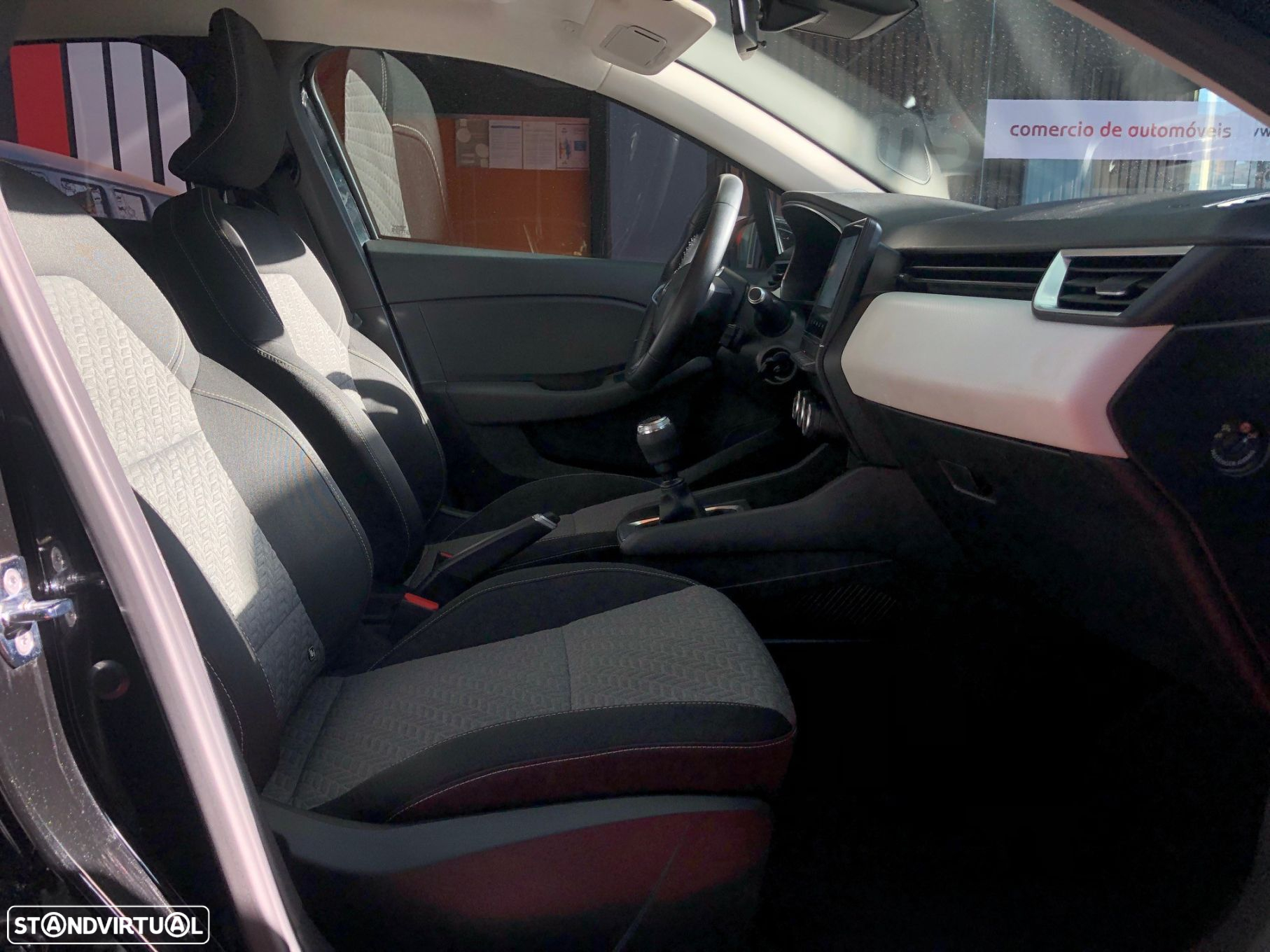Renault Clio 1.0 TCe Limited - 8