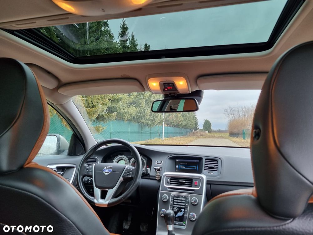 Volvo S60 D3 Summum - 17