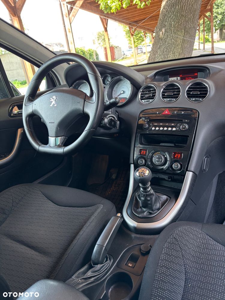 Peugeot 308 HDi FAP 150 Business Line Niveau 2 - 27