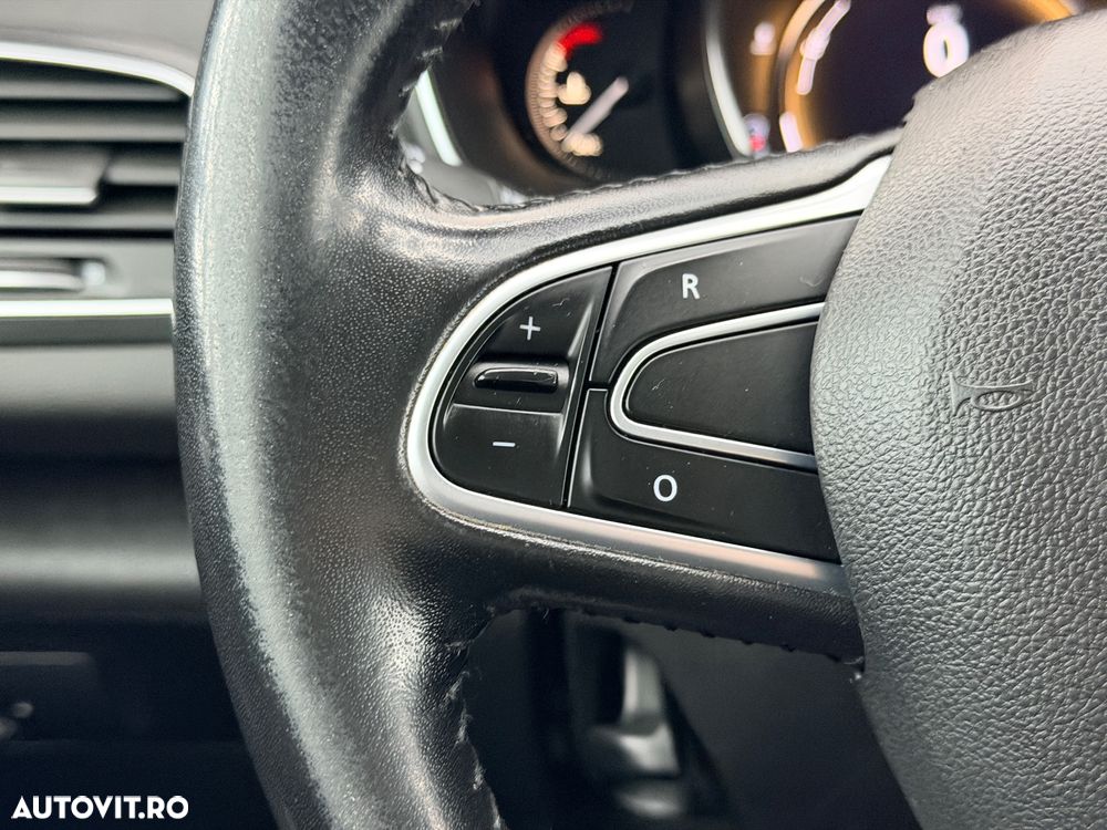 Renault Megane Grandtour ENERGY dCi 110 EXPERIENCE - 24