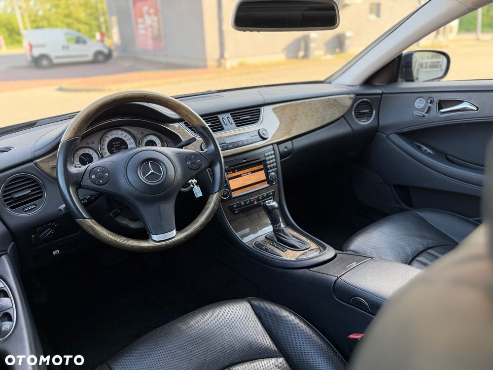 Mercedes-Benz CLS - 18