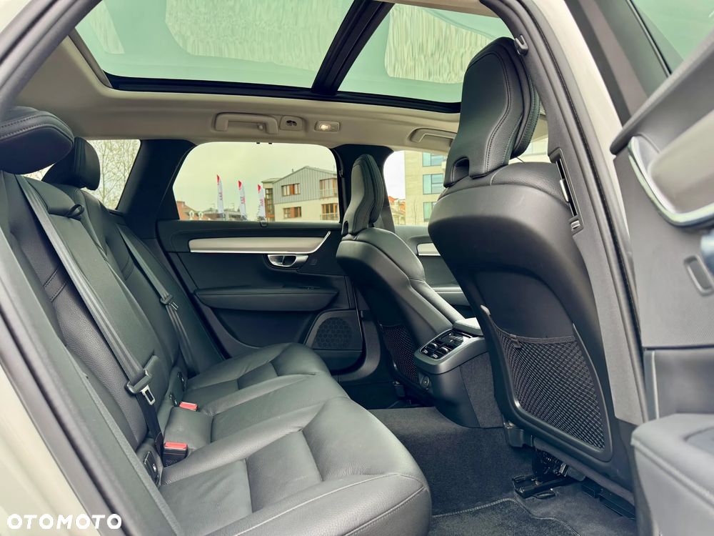 Volvo V90 Cross Country B4 D AWD Ultimate - 27