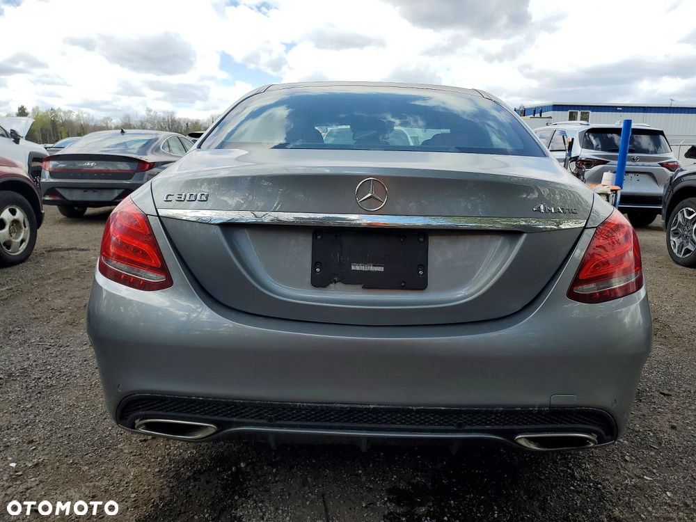 Mercedes-Benz Klasa C 300 9G-TRONIC AMG Line - 6