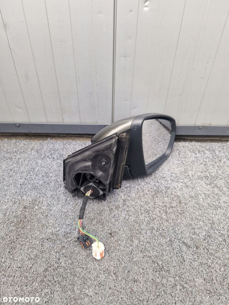 lusterko prawe peugeot 3008 ii 12 pin - 1