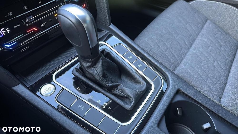 Volkswagen Passat 1.5 TSI EVO Business DSG - 29