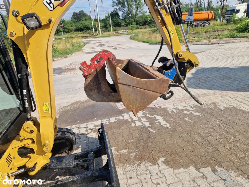 Caterpillar 301.8 - 5