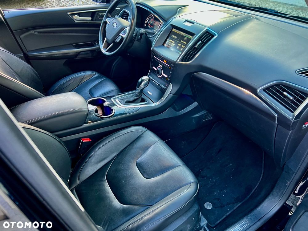 Ford S-Max - 13