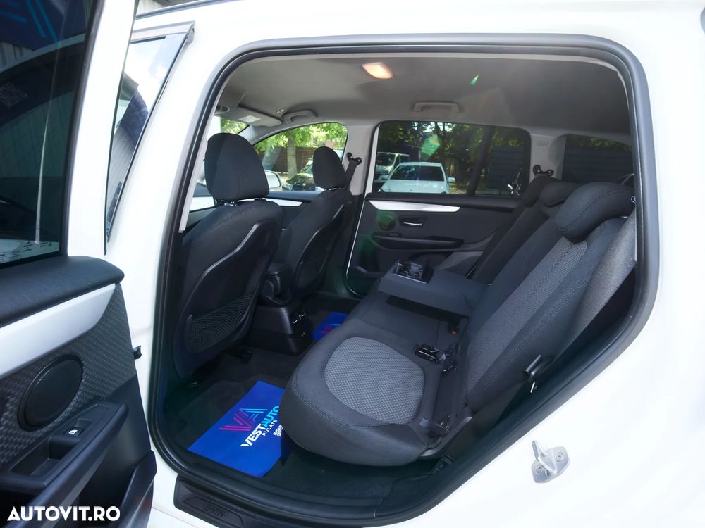 BMW Seria 2 218d Advantage - 26