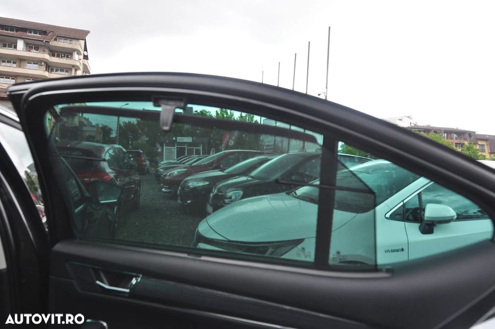 Skoda Superb 2.0 TDI DSG Ambition - 27