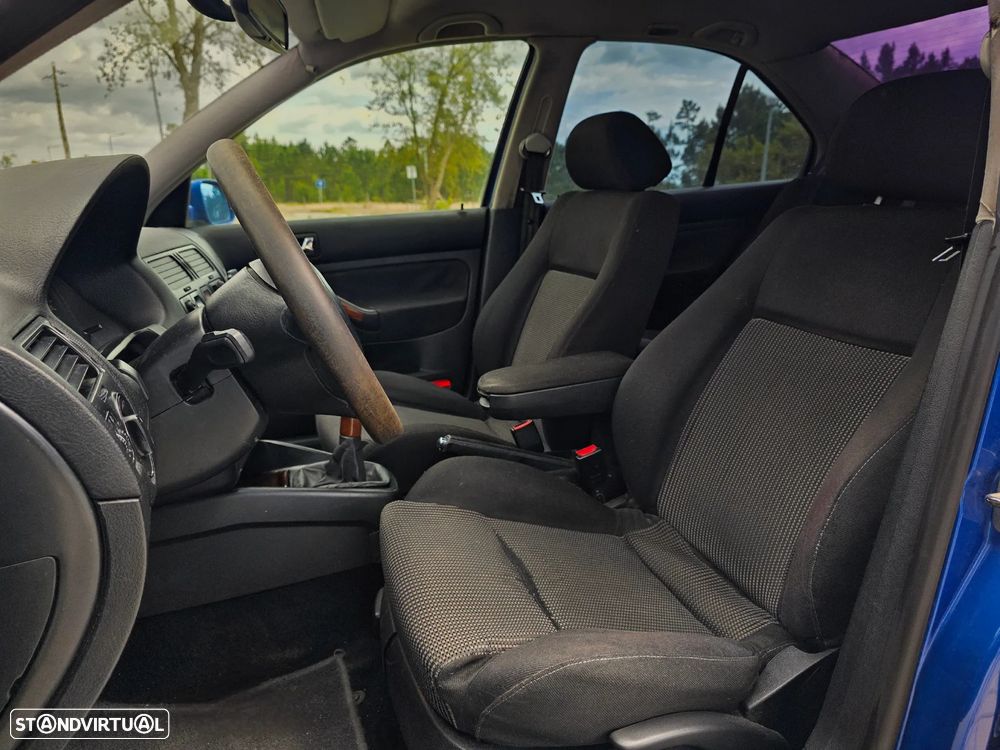 VW Bora 1.9 TDi Highline EC - 9
