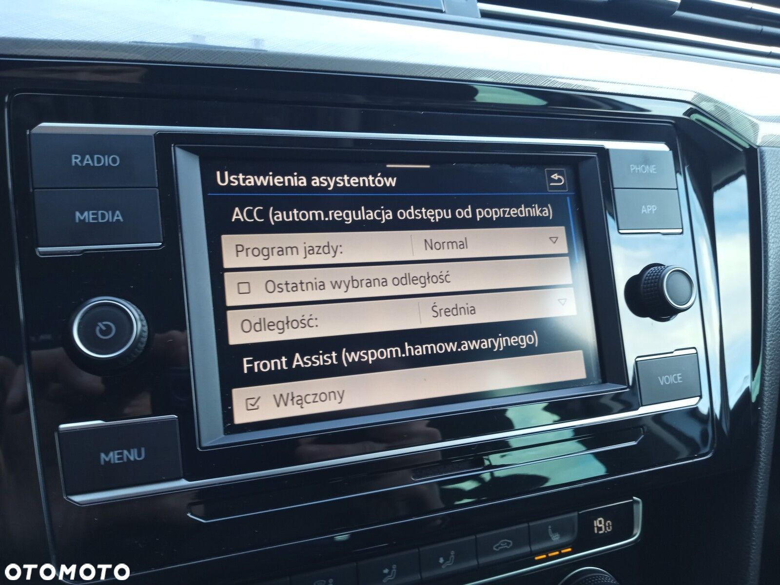 Volkswagen Passat 2.0 TSI Business DSG - 18