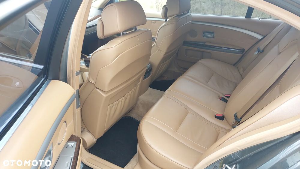 BMW Seria 7 730d - 13