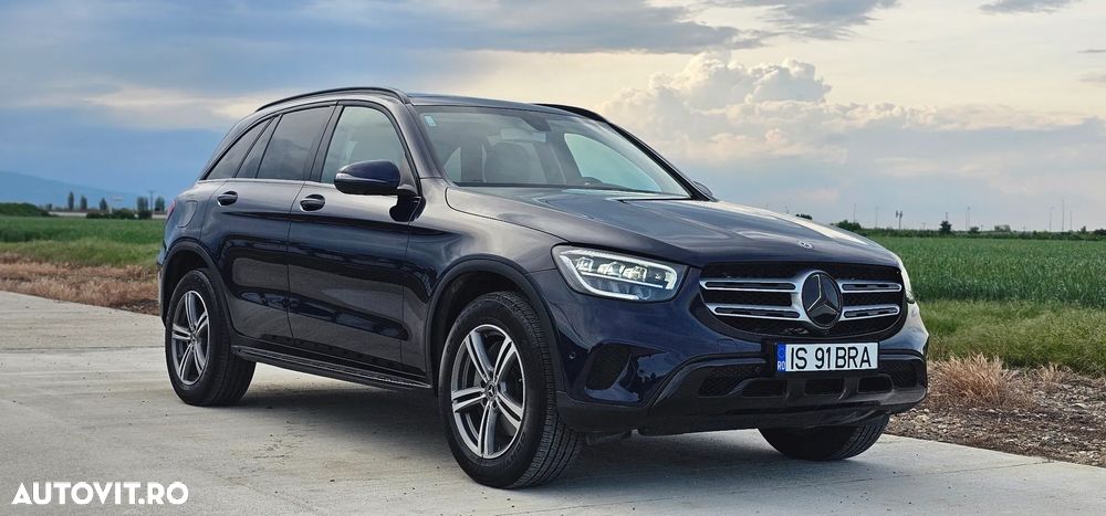 Mercedes-Benz GLC 300 4MATIC - 1